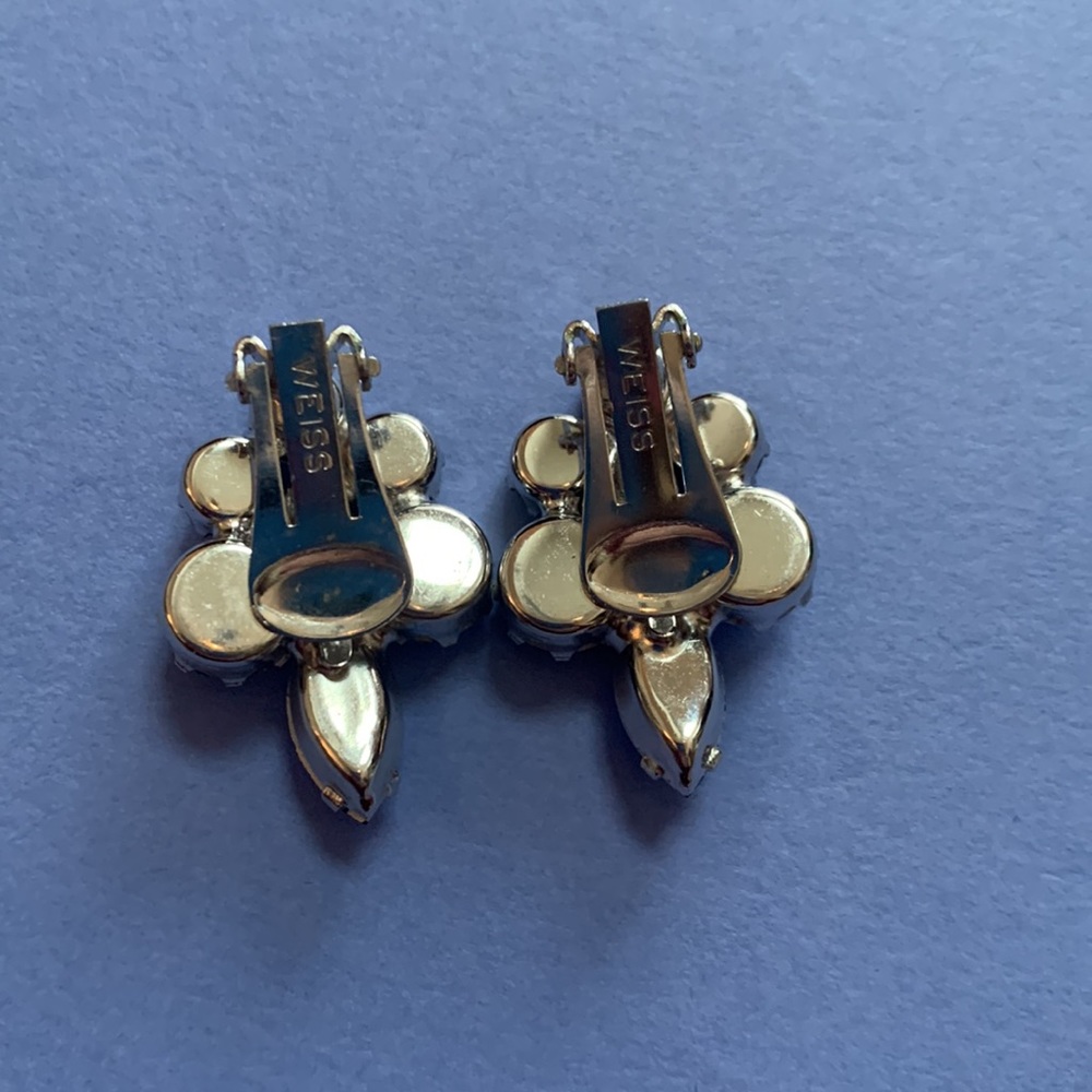 Vintage Weiss Clip On Earrings - Picture 3 of 4
